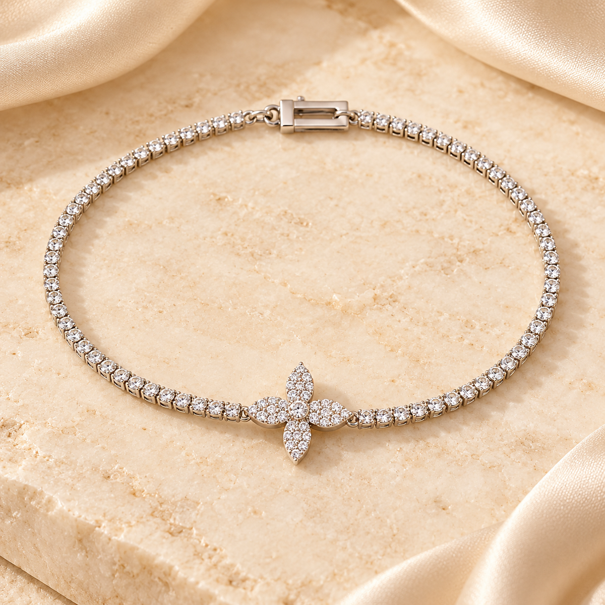 Silver Floral Charm Bracelet | BRCEKAQI004