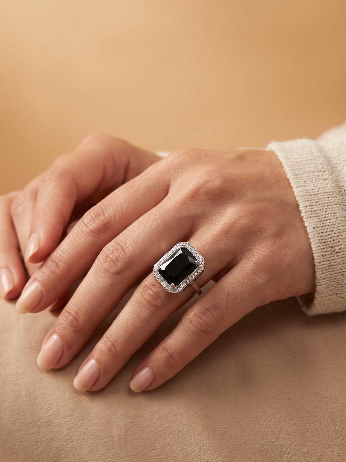 Silver Black Rectangle Halo Ring | RGIN20