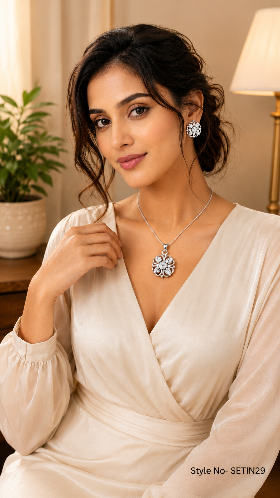 Silver Floral Medallion Necklace and Earring Set | SETIN29