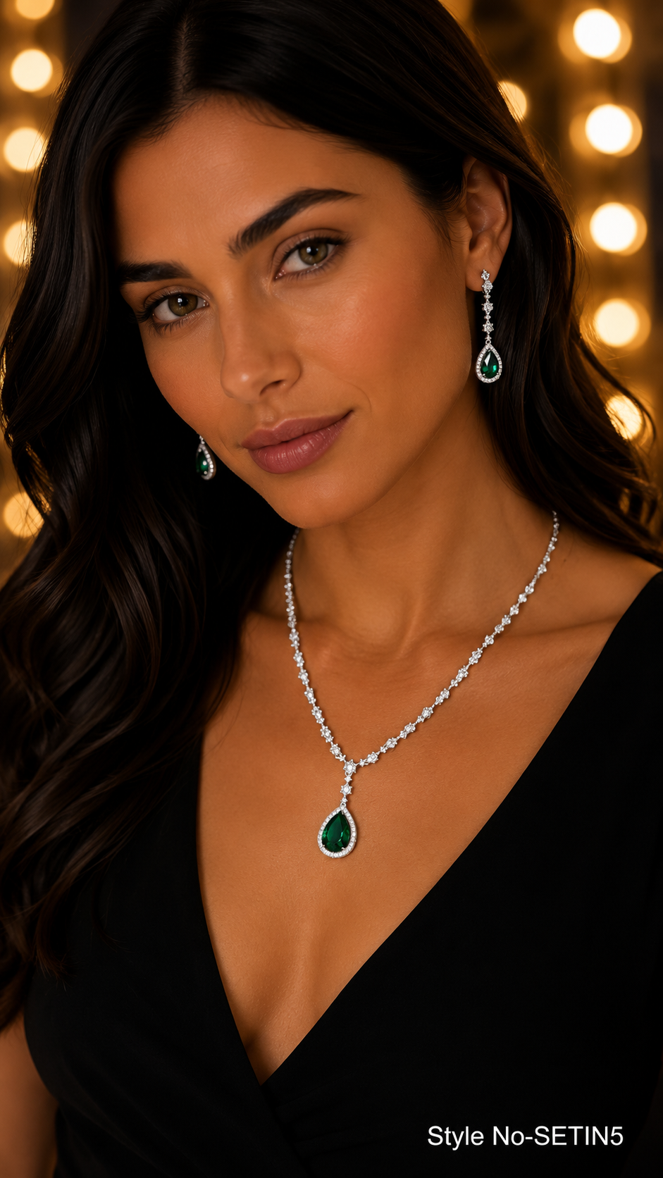 Silver Green Teardrop Necklace and Earring Set | SETIN5