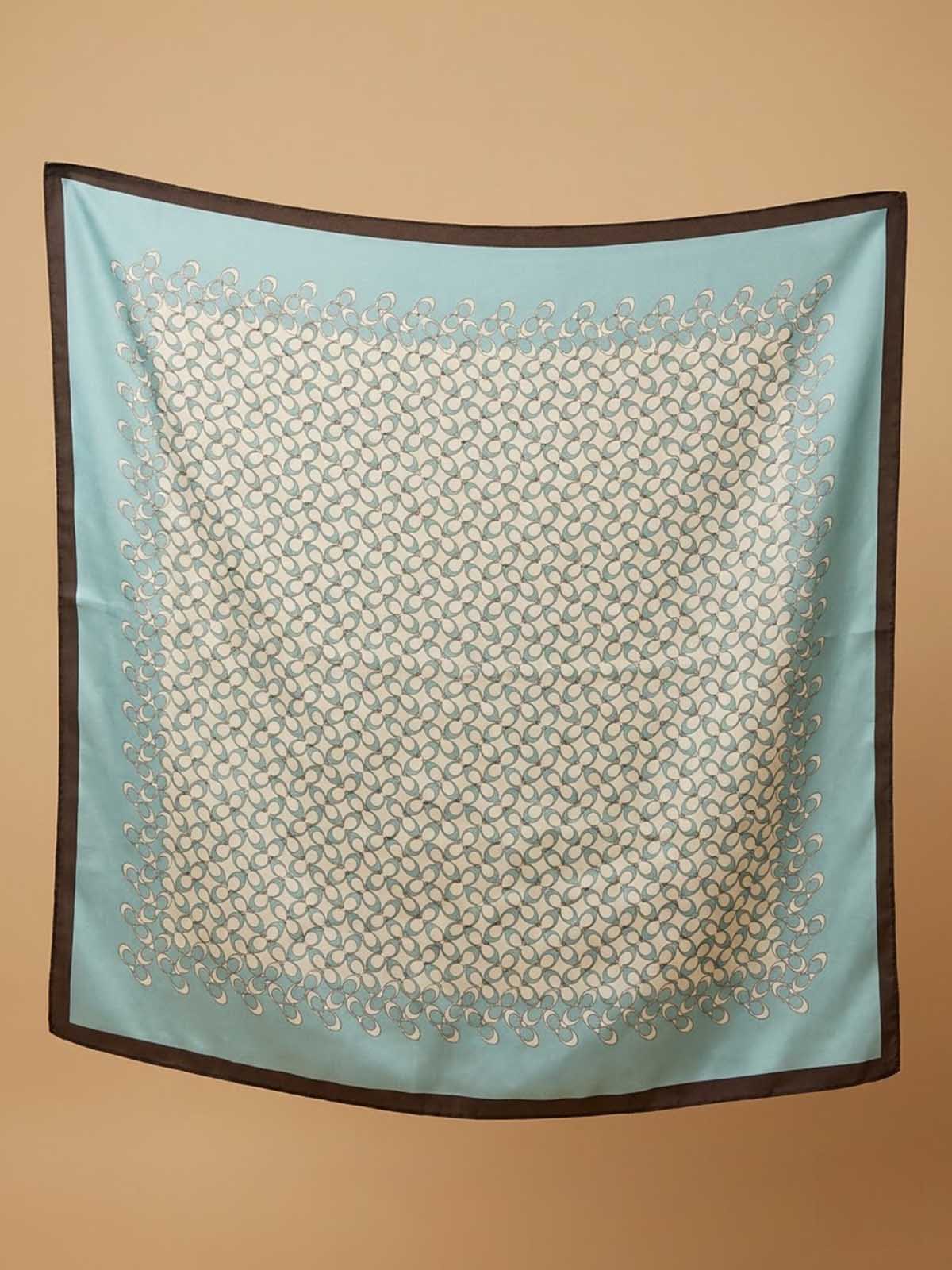 Square Lattice Starburst Scarf with Solid Border Frame