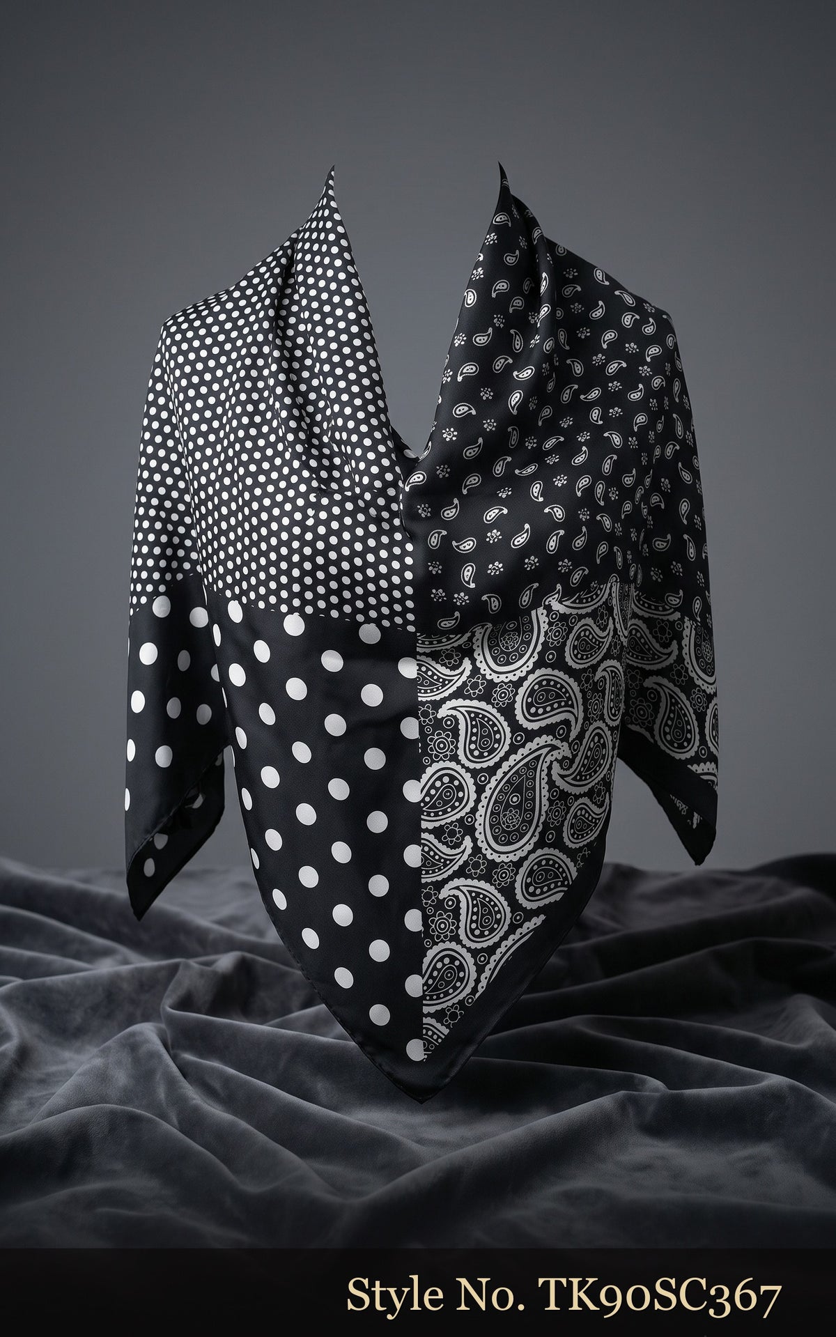Black and White Four-Panel Geometric Patchwork Scarf – TK90SC367