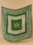 Framed Logo-style Center Panel Scarf in Green & Ivory – TK90SC120